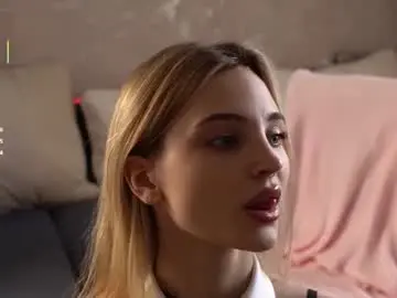 Chaturbate Nude Webcam of beckymadsons