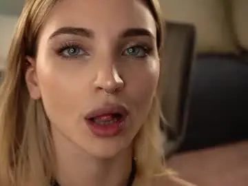 Chaturbate Adult Video Chat of beckymadsons