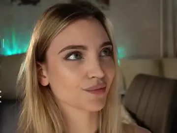 Chaturbate Live Sex Cam of beckymadsons