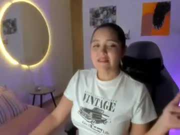 Chaturbate Free Live Porn of juli_santos_22