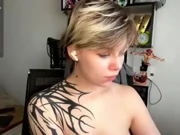 Chaturbate Live Sex Cam of liliandaniels