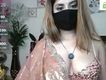 Chaturbate Live Porn of meadow_rainn
