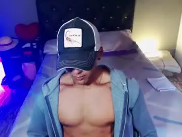 Chaturbate Live Porn of lewis_ly