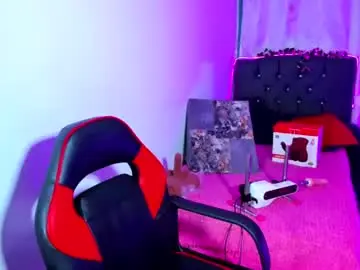 Chaturbate Live Sex Cam of cataleyahot_132