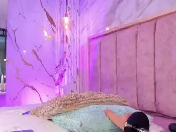 Chaturbate Sex Cam of karinaadoll