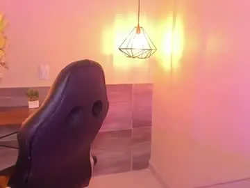 Chaturbate Best live sex cam show of amirajones