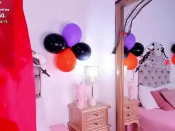 Chaturbate Live Sex Cam of analia_ross_