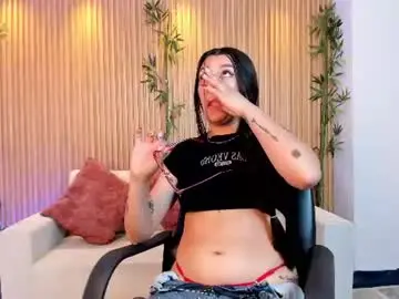 Chaturbate Live Sex Cam of milavixenn