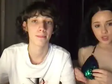 Chaturbate Live Sex Cam of melissakiss0
