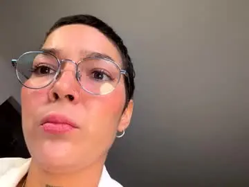 Chaturbate Sex Cam of mykinkybunny