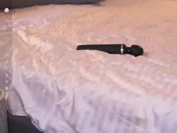 Chaturbate Live Sex Cam of beauty_fuel