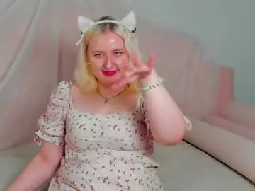 Chaturbate Watch Live Sex Cams of lioraardyn