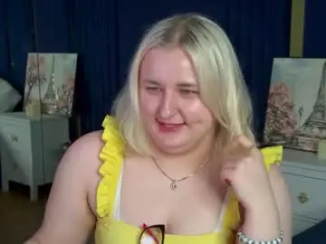 Chaturbate Live Sex Cam of lioraardyn