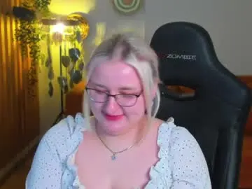 Chaturbate Best live sex cam show of lioraardyn