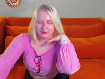 Chaturbate Free Live Porn of lioraardyn