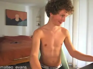 Chaturbate Best live sex cam show of matteo_evans