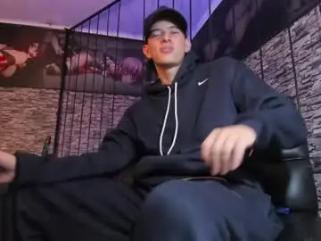 Chaturbate Free Porn Cam of fran_boy_