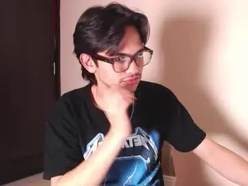 Chaturbate Free Porn Cam of little_daniell