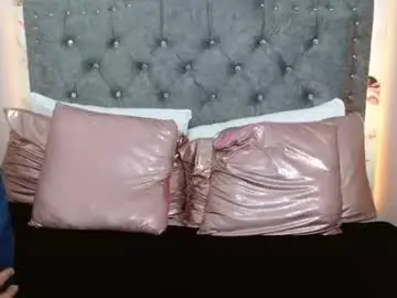 Chaturbate Best live sex cam show of naomye_lm