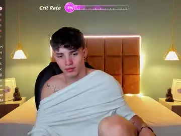Chaturbate Best live sex cam show of alejootwink