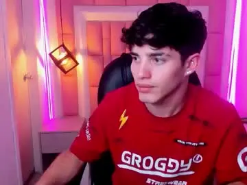 Chaturbate Free Porn Cam of alejootwink