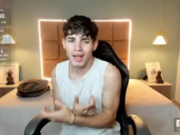 Chaturbate Live Porn of alejootwink