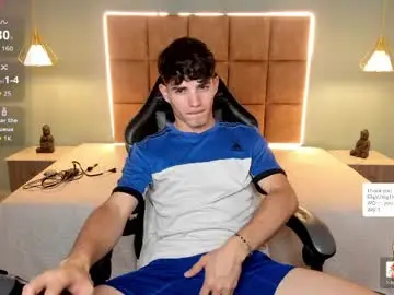 Chaturbate Adult Video Chat of alejootwink