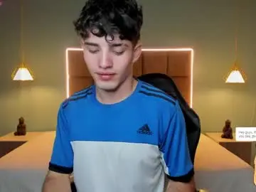 Chaturbate Free Live Porn of alejootwink