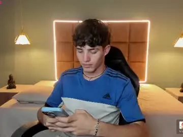 Chaturbate Nude Webcam of alejootwink