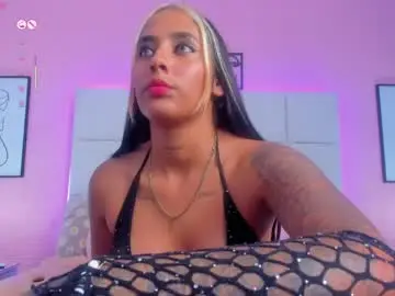 Chaturbate Live Sex Cam of charlotte_kisss