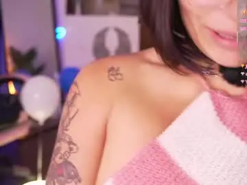 Chaturbate Adult Webcams of annie_couper