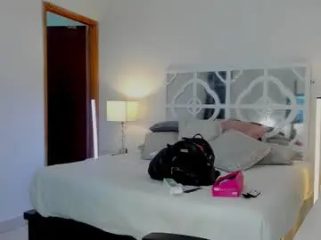 Chaturbate Best live sex cam show of mikaelastonne