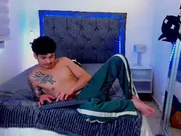 Chaturbate Live Sex Cam of morthy_downey