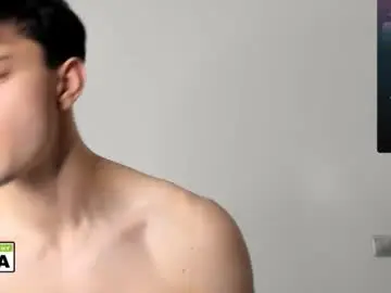 Chaturbate Live Sex of 19_david_19