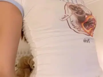 Chaturbate Nude Webcam of angely_sweet01