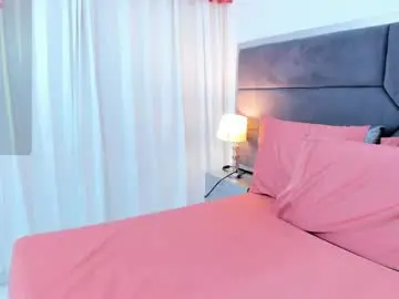 Chaturbate Live Sex of mia_poppy