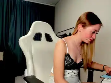 Chaturbate Live Sex Cam of sweeti_lia