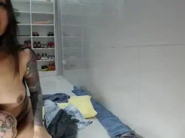 Chaturbate Watch Live Sex Cams of asianqueen93