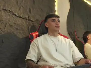 Chaturbate Live Sex Cam of joseph__boy