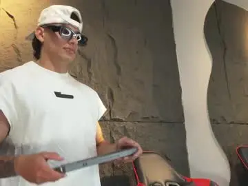 Chaturbate Watch Live Sex Cams of joseph__boy