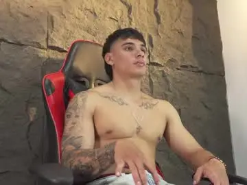 Chaturbate Live Sex Cam of joseph__boy