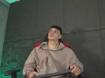 Chaturbate Sex Cam of joseph__boy