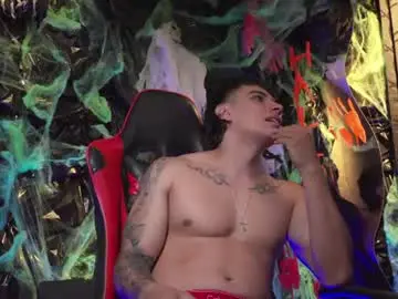 Chaturbate Best live sex cam show of joseph__boy
