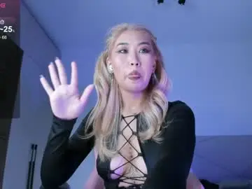 Chaturbate Live Sex Cam of jungso_ming