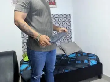 Chaturbate Live Sex Cam of benjamin_lichx