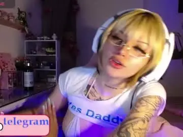 Chaturbate Live Sex Cam of harumi09