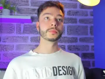 Chaturbate Live Sex Cam of noah_ricci_