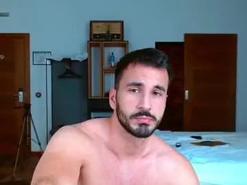 Chaturbate Live Sex Cam of hornyasfuckk33