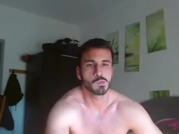 Chaturbate Live Porn of hornyasfuckk33