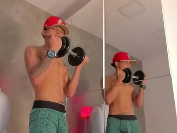 Chaturbate Live Sex of renzo_dogan